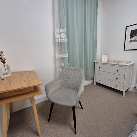 Stylish And Bright Flat In London N8 Turnpike Lane - Piccadilly Line Apartment Ngoại thất bức ảnh