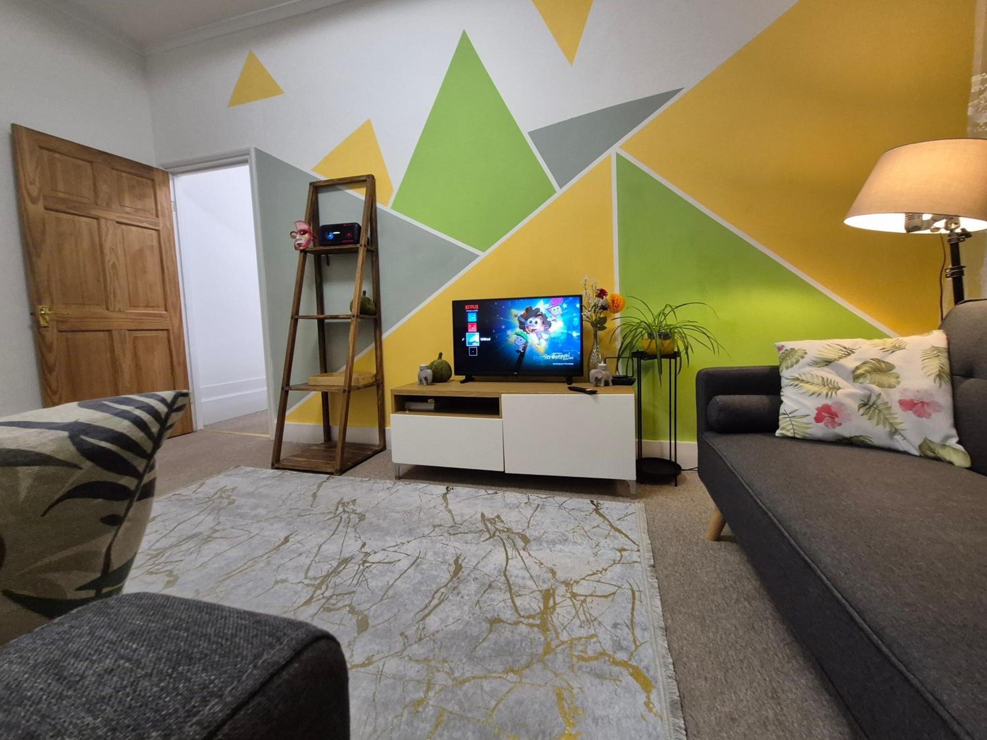 Stylish And Bright Flat In London N8 Turnpike Lane - Piccadilly Line Apartment Ngoại thất bức ảnh