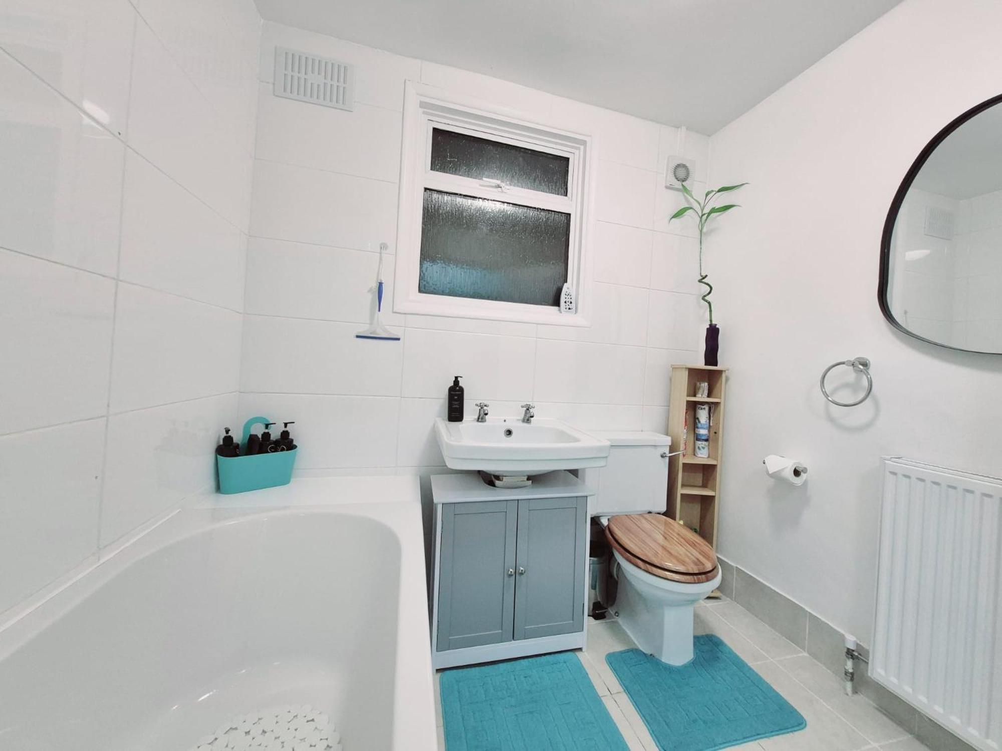 Stylish And Bright Flat In London N8 Turnpike Lane - Piccadilly Line Apartment Ngoại thất bức ảnh